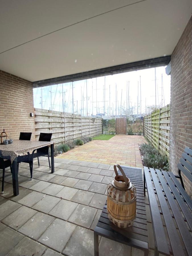 Ijsvogel Apartment, Duplex Family Home 4-Bed Located On The Largest Saltwater Lake Bruinisse Exterior foto